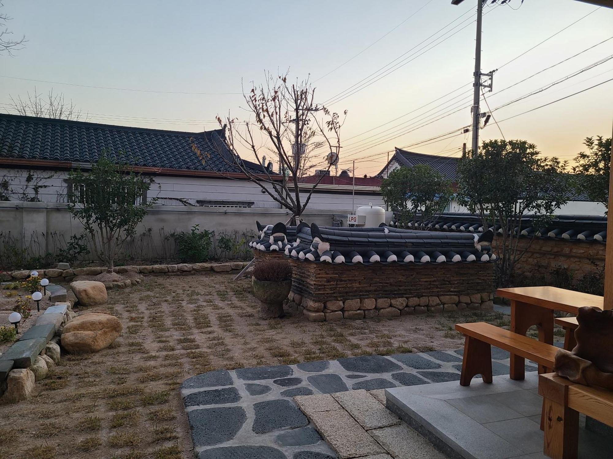 Hanok Stay Mokhyang Gyeongju Exterior foto