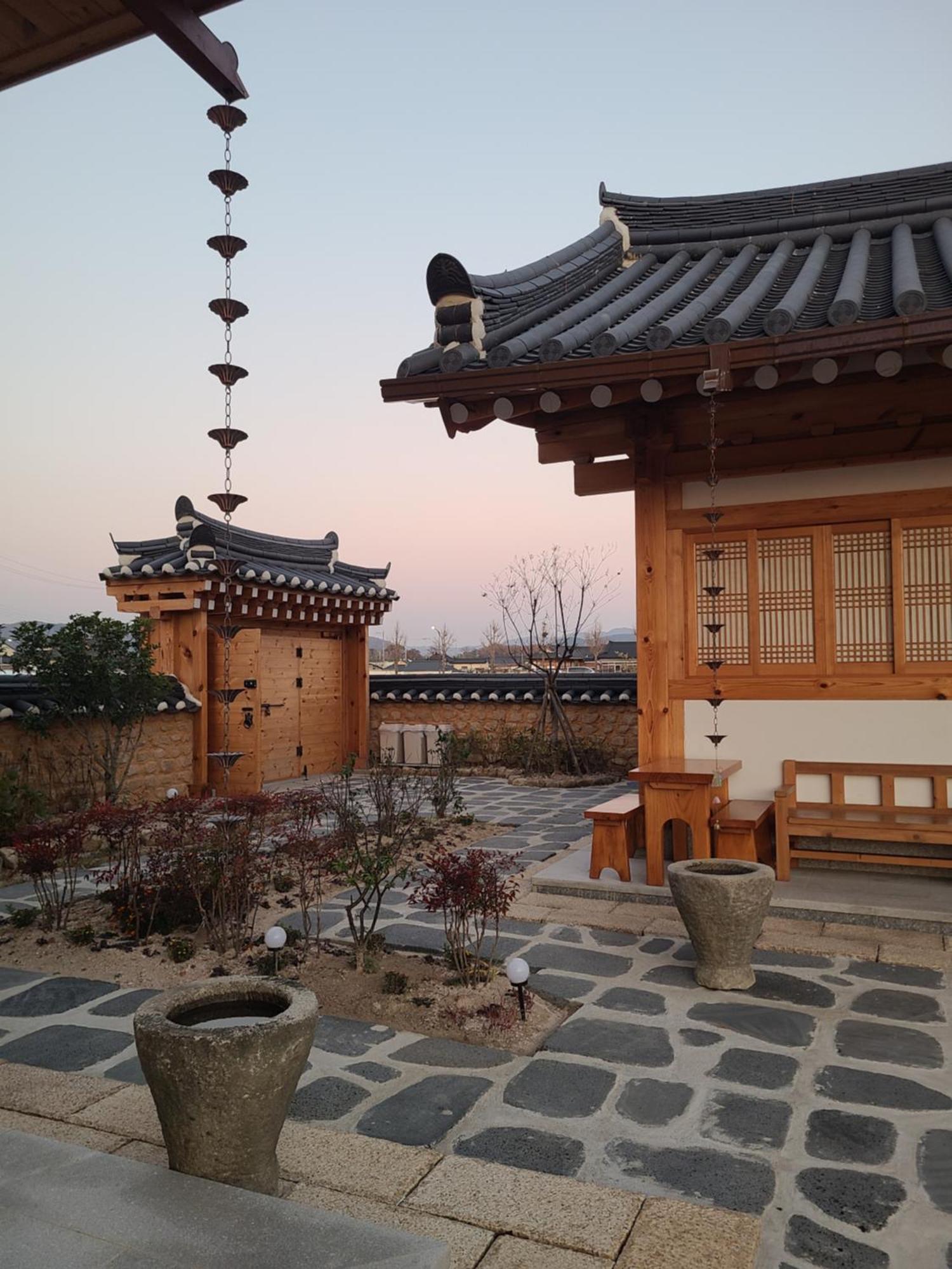 Hanok Stay Mokhyang Gyeongju Exterior foto